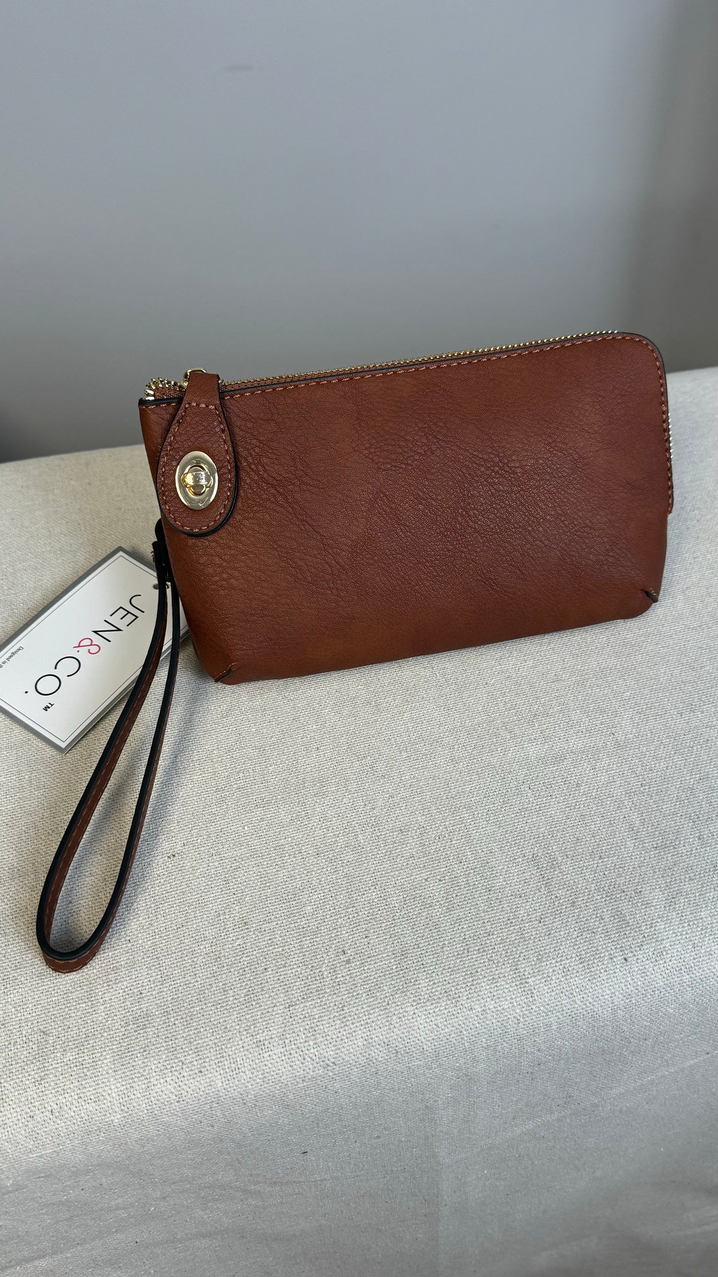 Buckle wallet/ wristlet 019