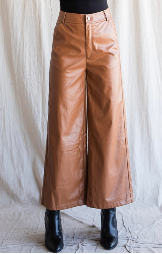 Faux leather trousers 0126